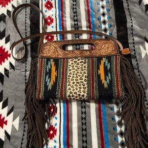 Rafter T clutch/crossbody